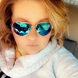 Meet your Posher, Natalie